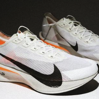 碳板双雄：Vaporfly 4 vs Adios Pro 4，谁才是你的破速引擎？