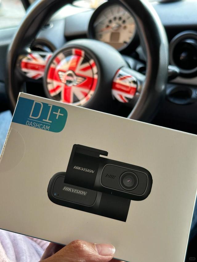 HIKVISION海康威视行车记录仪D1+