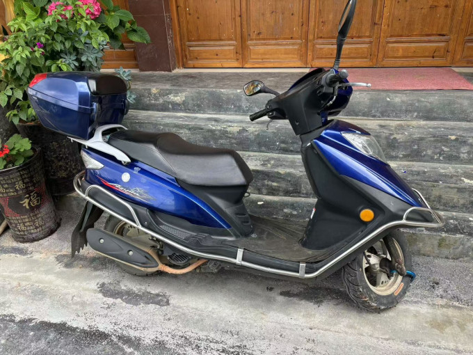 豪爵摩托车整车