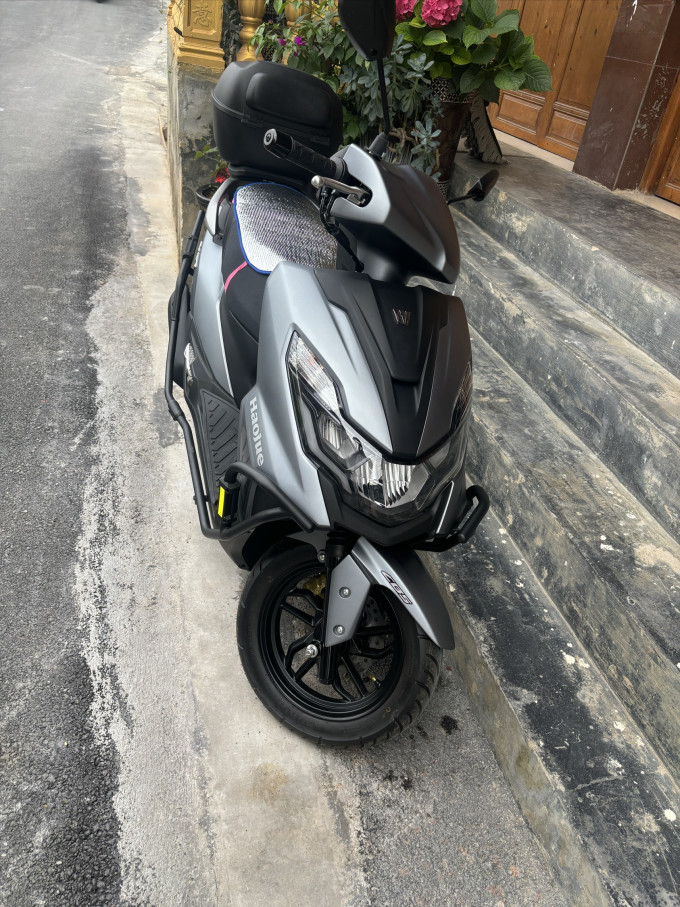 豪爵摩托车整车