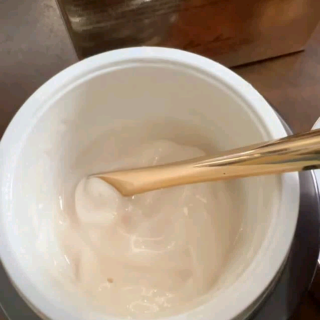 雅诗兰黛白金黑钻面霜50ml：多效合一
