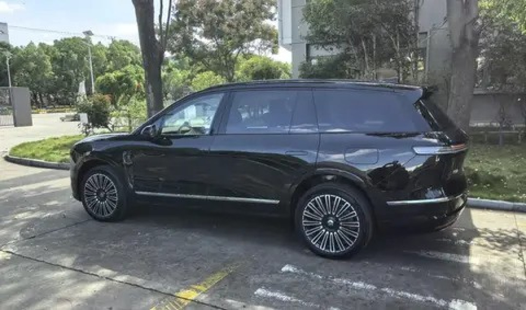 蔚来全新ES8提车记:豪华舒适新标杆