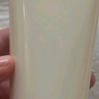深层清洁不刺激，怡丽丝尔洁面乳！