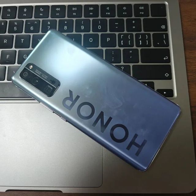 420元捡漏华为旗舰，麒麟990 5G+5倍长焦+双扬声器，性价比炸裂