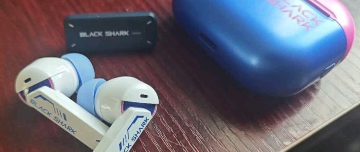 黑鲨凤鸣无线蓝牙耳机入耳式电竞2.4G双模式0.02s降噪游戏耳机