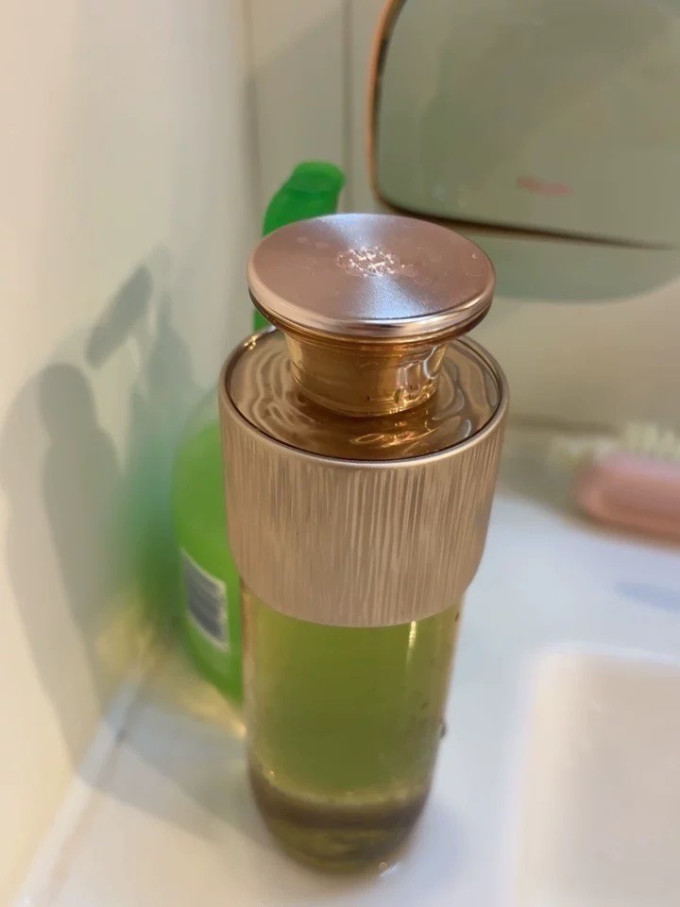 佰草集爽肤水