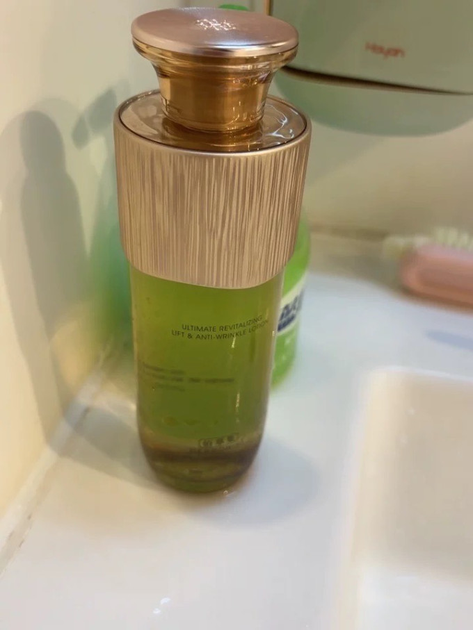 佰草集爽肤水