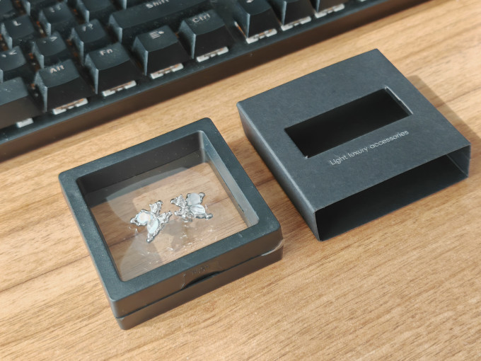 荣耀亲选蓝牙耳机
