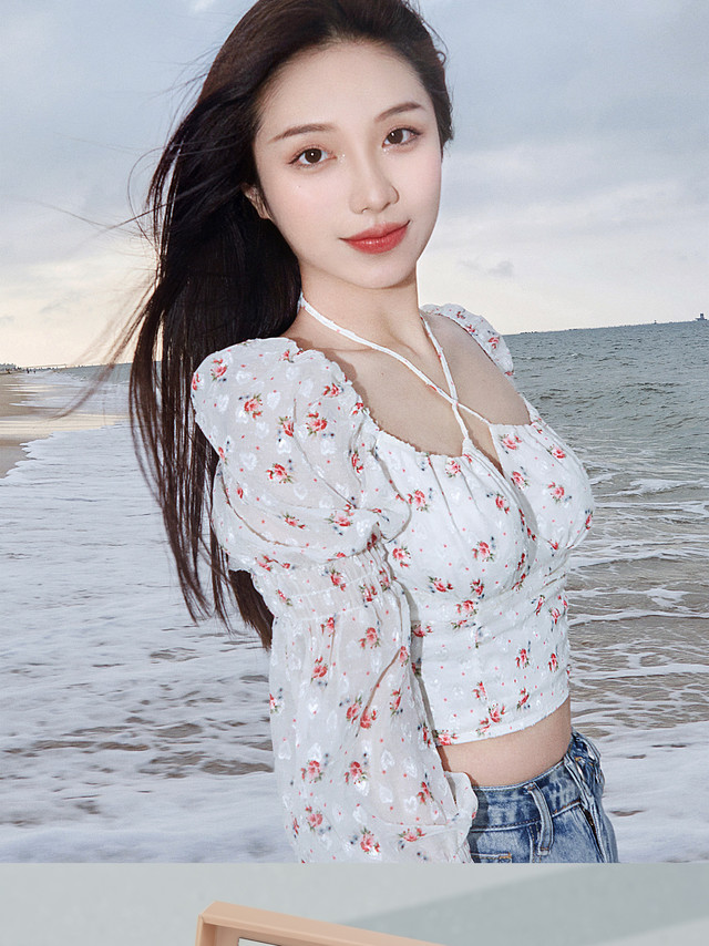 底妆「抗造王」申请出战!这次受邀参加#雅诗兰黛免税#的DW持妆挑战#Face check challenge#,本狠人决定带#DW持妆家族#上山下海极限测试,看它能不能扛住我的魔鬼行程!旅行暴走有多考