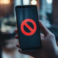 出国回来手机“被停机”，防电诈？运营商对电话卡“保护性关停”利大弊大？