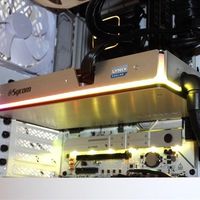 日本Sycom展示LYNK+快拆水冷版RTX 5090：三颗猫头鹰风扇