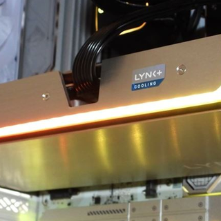 Sycom 发布 Lynk+ 联合开发水冷版 RTX 5090：360mm 散热器加持