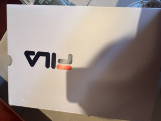 斐乐新款老爹鞋：设计与实用的完美结合