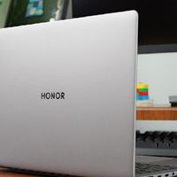 荣耀MagicBook Pro 14 2025：轻薄长续航