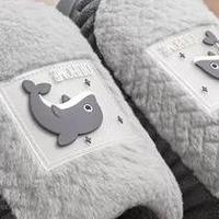 冬天拖鞋怎么选？这份保暖与实用指南请收好