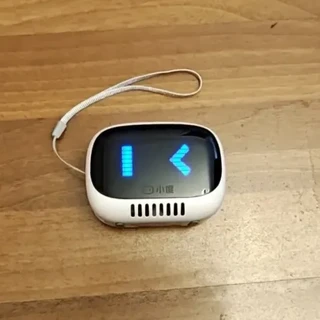 20元的蓝牙智能音箱，带电续航6小时，还能显示表情包