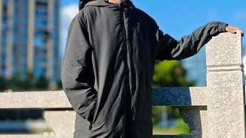 单导动态 C80 中长款连帽棉服：温度与风度兼得
