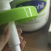 🧴 干皮冬天的痛，丝塔芙大白罐全懂