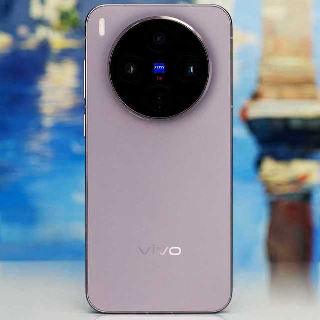 挤牙膏的一代！国补价3899元起的vivo X300值不值得买？
