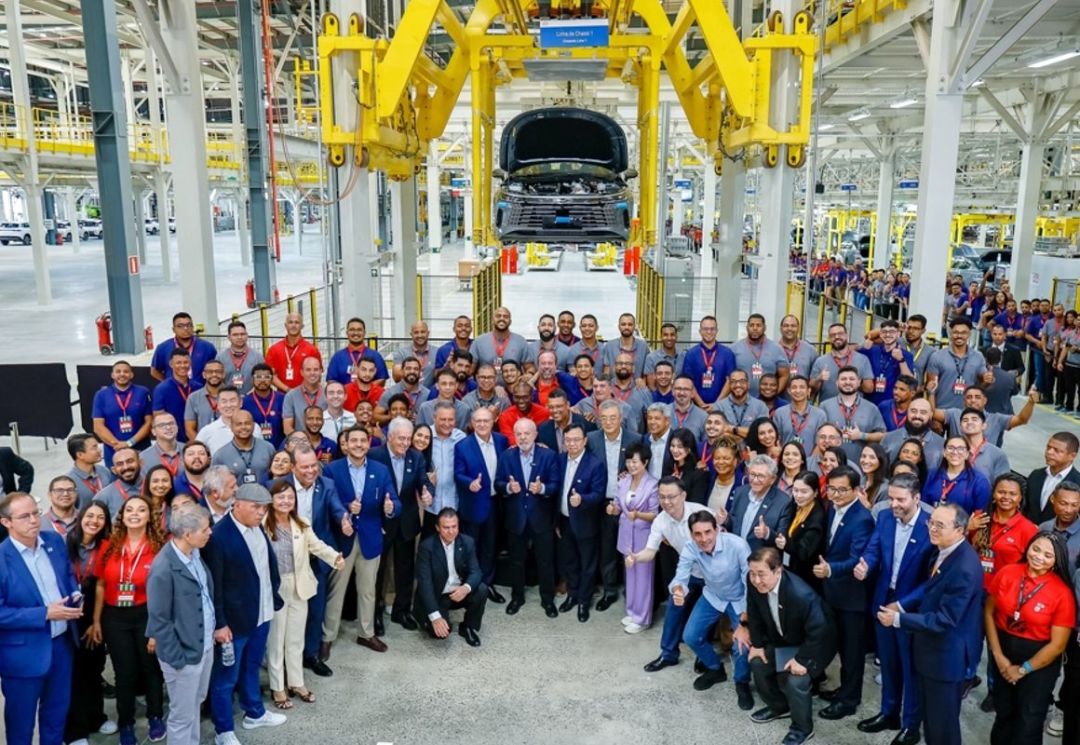 比亚迪巴西下线第1400万辆新能源车,卢拉总统站台背后揭示中企全球化新范式