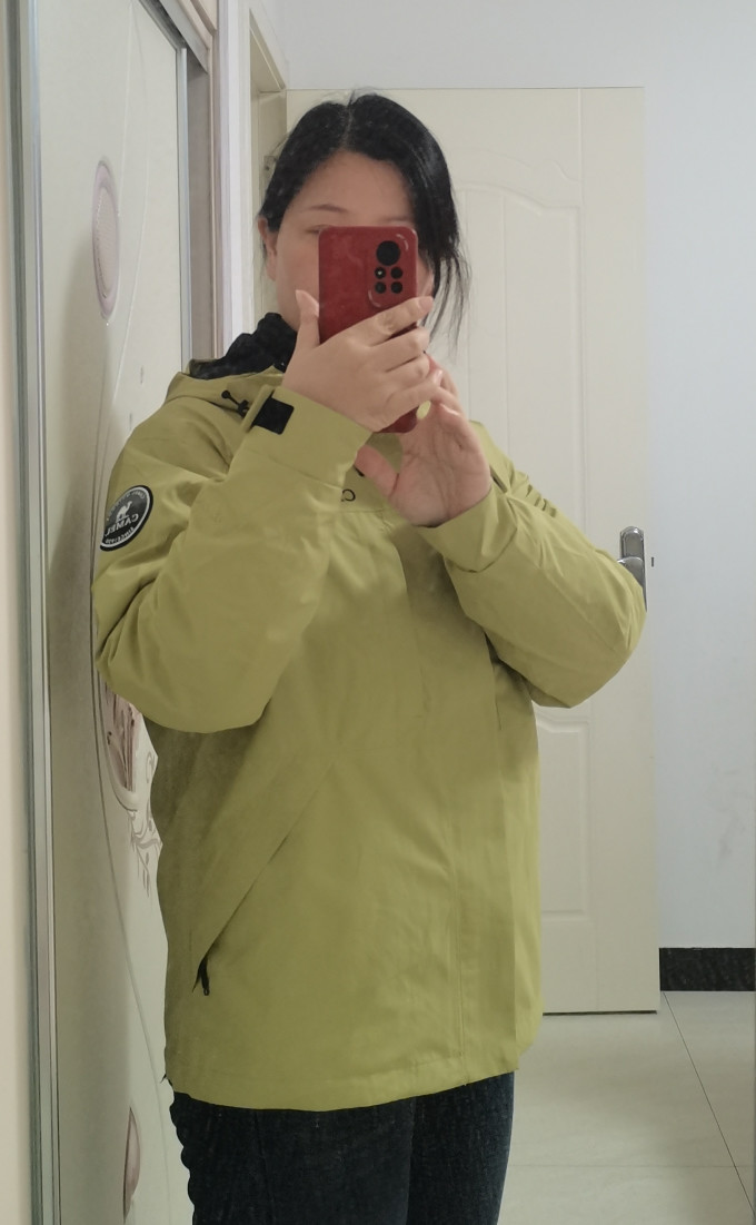 骆驼冲锋衣