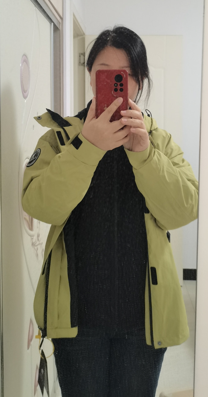 骆驼冲锋衣