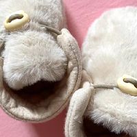 毛茸茸的鞋子，送给可爱的宝宝