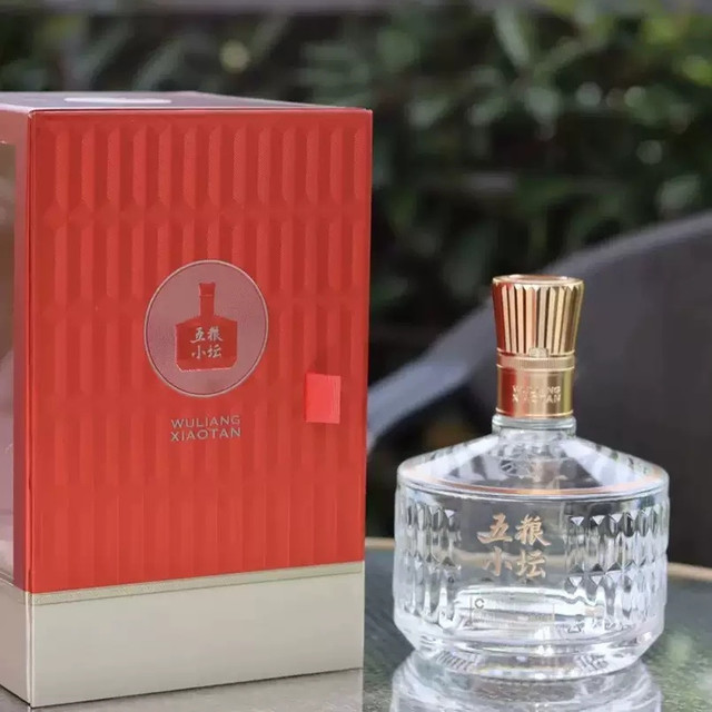 【美品です】五粮液 52度 500ml Amazon.co.jp: ​五粮液1618 500ml アルコール52度 箱付 中国酒