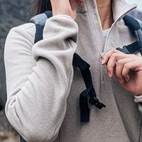 迪卡侬抓绒衣：性价比之选
