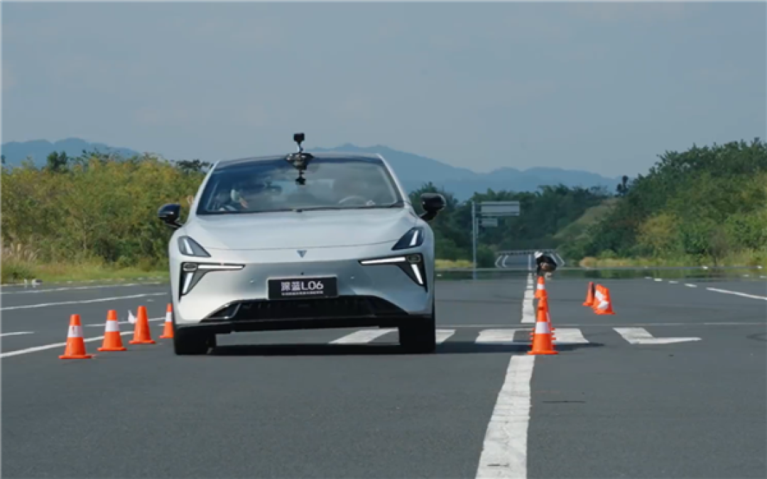 二十万级轿车跑赢保时捷911!深蓝L06麋鹿测试成绩出炉:85.6km/h