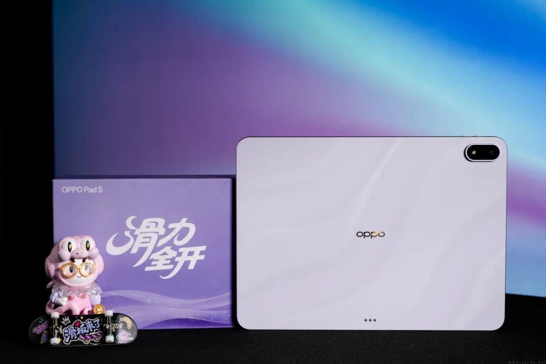 OPPO Pad 5柔光版图赏:旗舰平板也可以很年轻