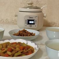 三口之家，1.5L美的电炖锅，健康菜单随心做。