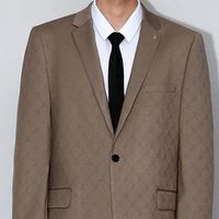 太平鸟男装秋款提花西装综合评价