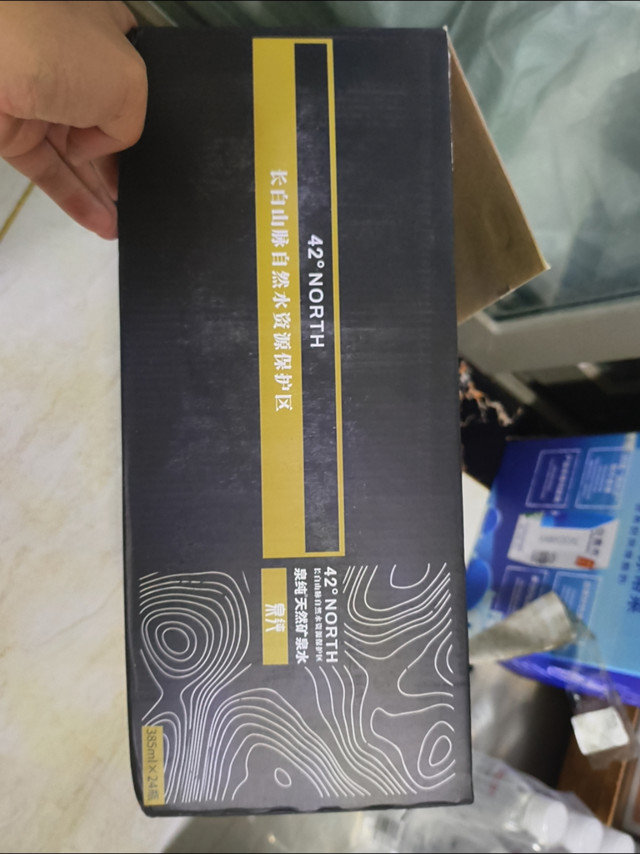 长白山天然矿泉水整箱装