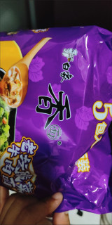 白象老坛酸菜牛肉面酸爽开胃