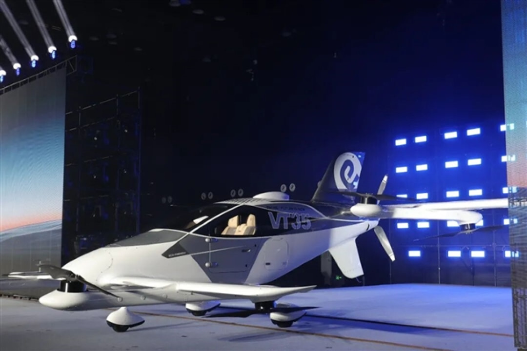 指导价650万!亿航智能长航程无人驾驶载人航空器VT35发布:航程约200km