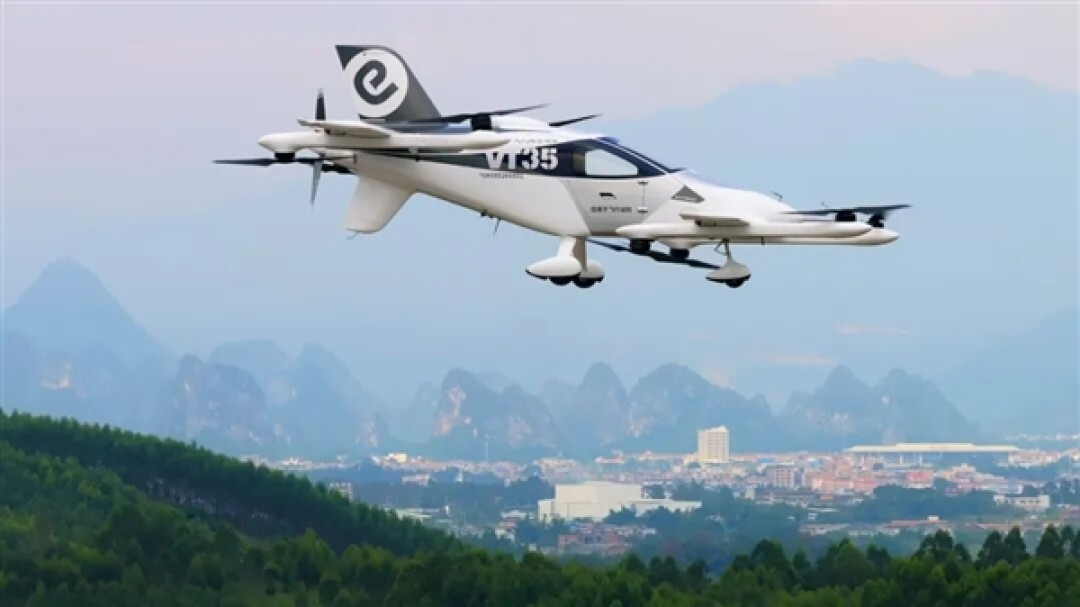 指导价650万!亿航智能长航程无人驾驶载人航空器VT35发布:航程约200km
