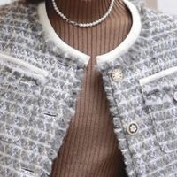 衣劳永逸-打造秋冬氛围感的穿搭技巧