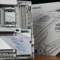 主板颜值天花板，技嘉X870E X3D冰雕主板来了