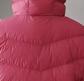 轻便保暖，笛莎新款羽绒服适合户外