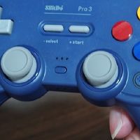 八位堂Pro 3无线手柄：全平台玩家的全能操控利器