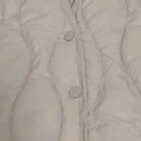 通勤保暖密码：雅鹿V领羽绒马甲，大衣内的“隐形暖炉”