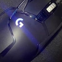 罗技G502 HERO:手感与性能的平衡之道