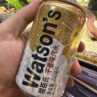 喝不起宾得宝姜汁汽水，只能拿屈臣氏的来解馋了