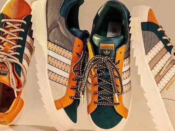 adidas Originals 携手陈冠希打造全新 CLOT 「百家布」Superstar