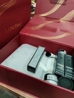 兰蔻礼盒，抗老护肤新宠？