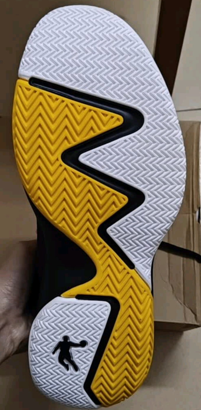 乔丹篮球鞋