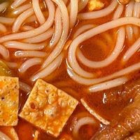 螺蛳粉：广西舌尖上滚烫的烟火传奇