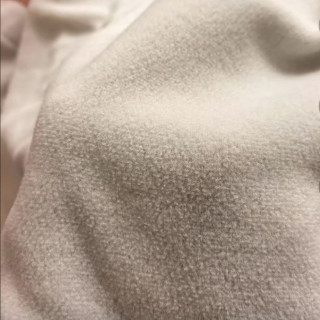 迪卡侬抓绒衣：性价比与保暖兼备