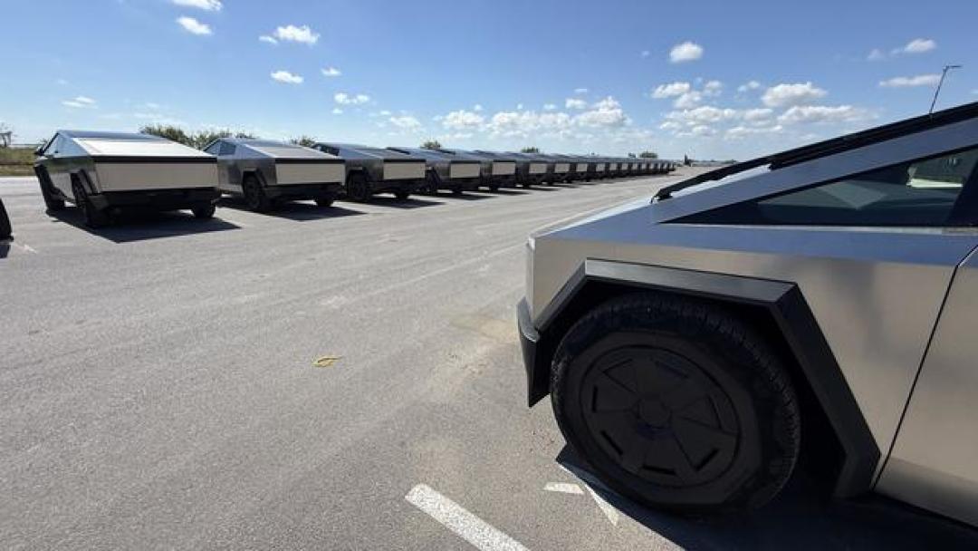 马斯克调用SpaceX与xAI消化Cybertruck库存：销量不足预期量1/10